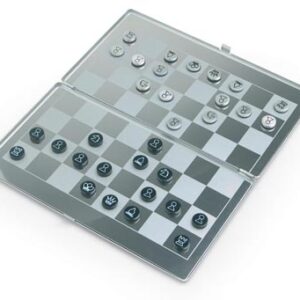 Chess game with magnetic pieces