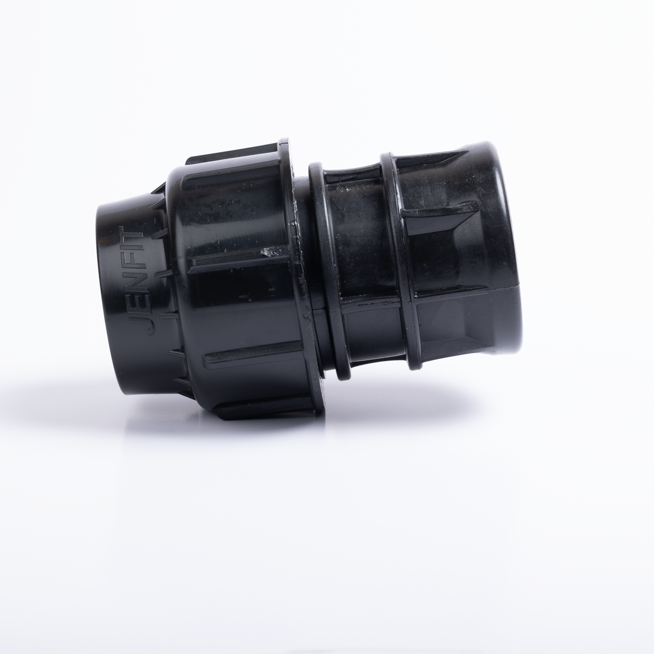 Adaptor Female from 16mm X 1/2 to 110mm X 4