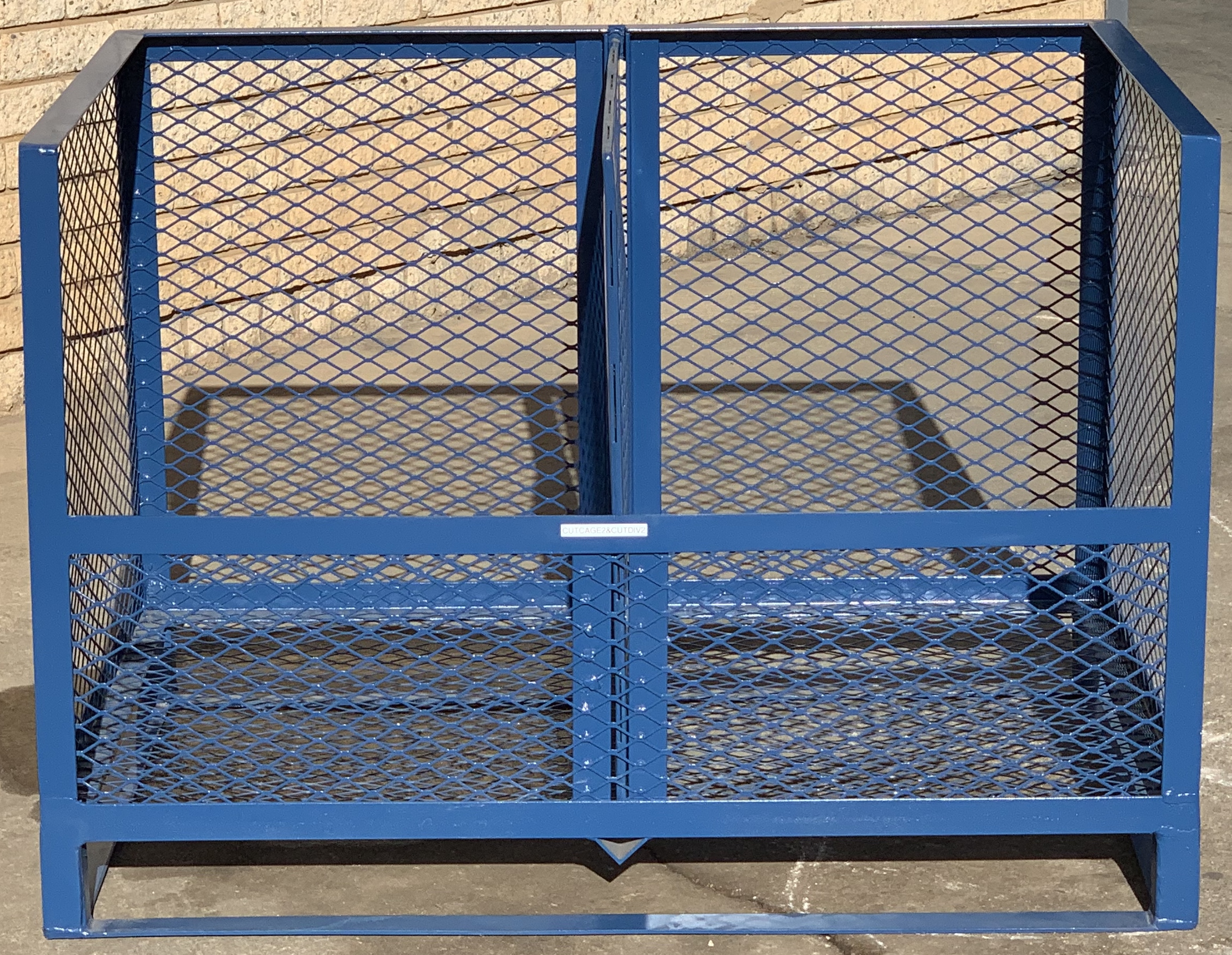 Cut-Away Cage – Made from 40 x 40 x 3 Angle Iron (No divider – need to buy separately)