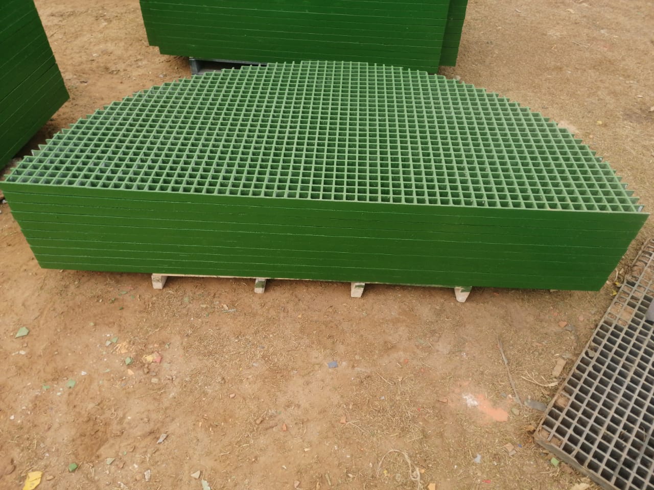 ISO (Chemical Resistant at lower Temperatures) 30/38/38 Fibreglass 1220×3660 - Image 2