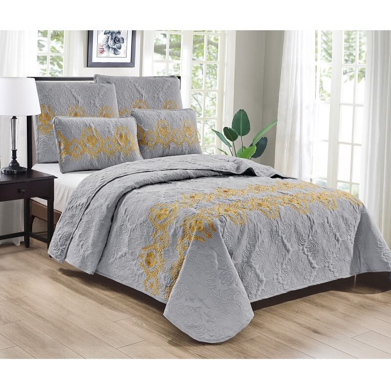 Bedding Set - Tiffany Quilt Set - Image 4
