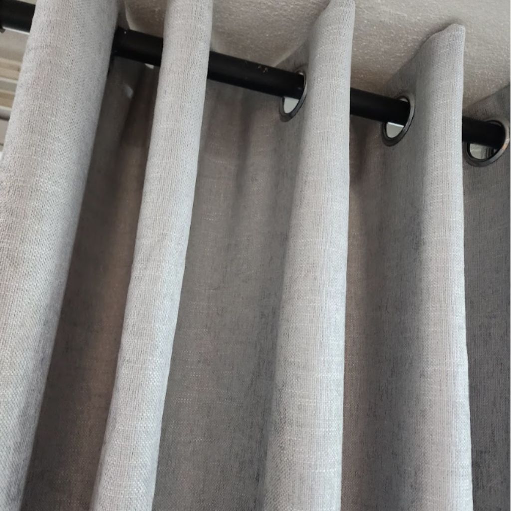 Luxury Linen Eyelet Ready Made Curtain - Image 5